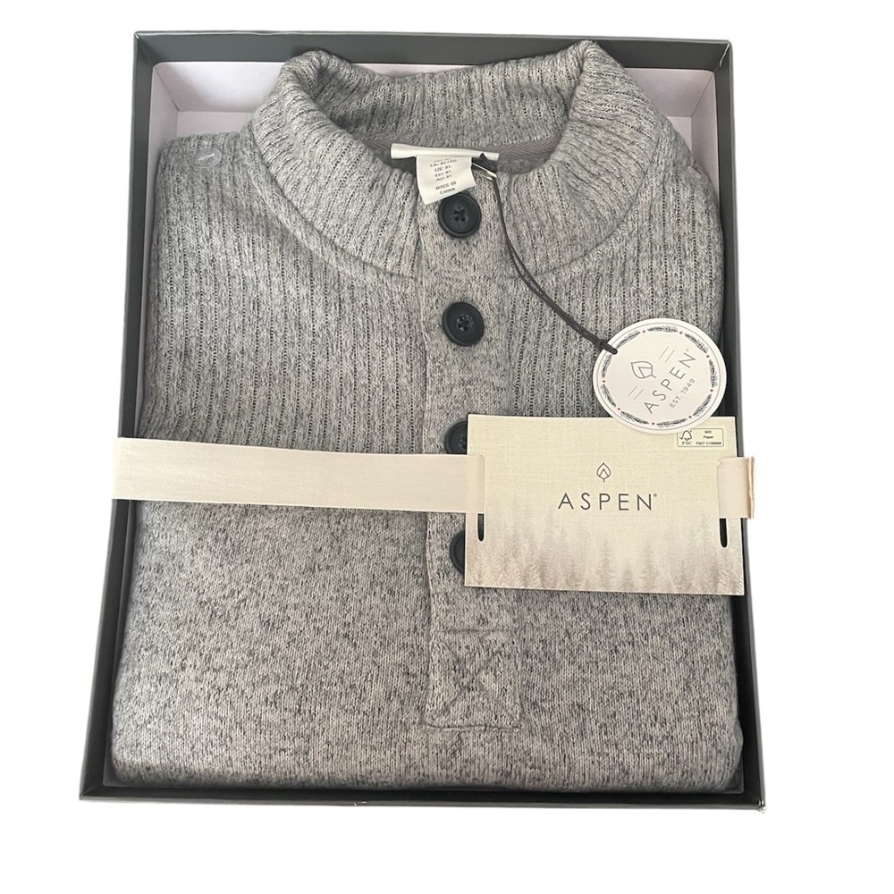 NWT Aspen Men’s Grey Sweater Buttons XL